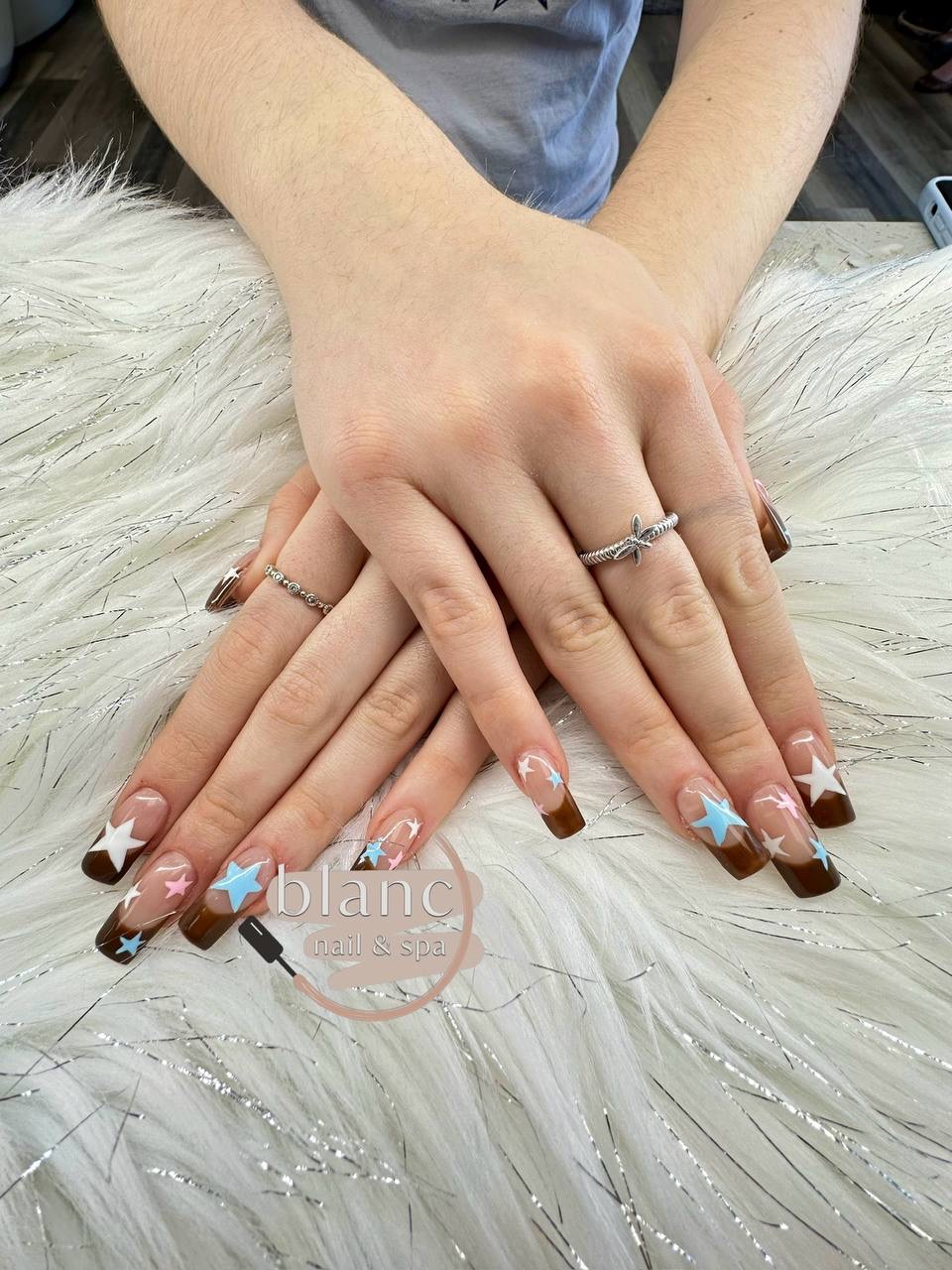 Blanc Nails & Spa nail photo 4